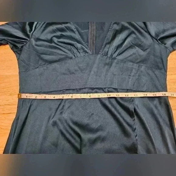 Misguided Women's Size 12 Teal Plunge Midi Dress NWT - Picture 4 of 12